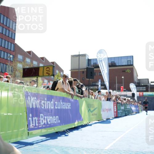 09.08.2026 - GEWOBA Citytriathlon Bremen Yannick Fuchs http://msf.ph/oto/9934488 09.08.2026 14:38:23 Ziel 653, 656, 1152 meine-sportfotos.de