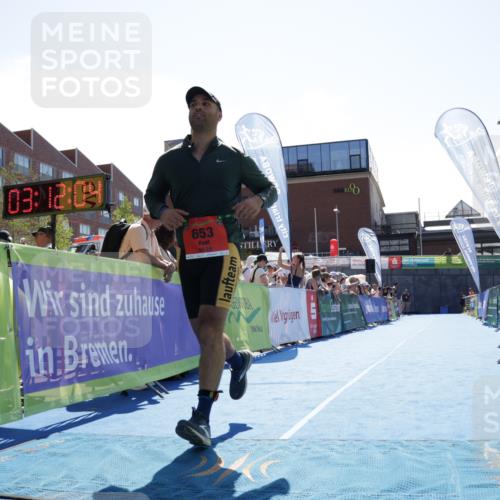 09.08.2026 - GEWOBA Citytriathlon Bremen Yannick Fuchs http://msf.ph/oto/9934501 09.08.2026 14:38:28 Ziel 653 meine-sportfotos.de