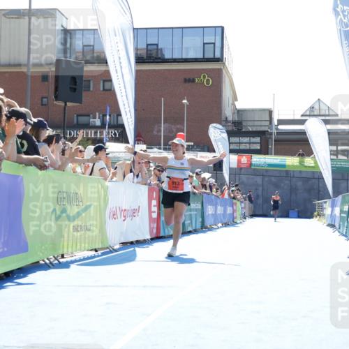 09.08.2026 - GEWOBA Citytriathlon Bremen Yannick Fuchs http://msf.ph/oto/9934527 09.08.2026 14:38:44 Ziel 855, 884, 913 meine-sportfotos.de