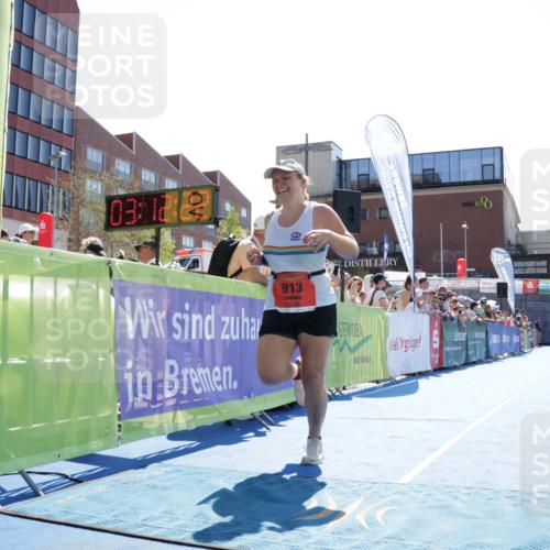 09.08.2026 - GEWOBA Citytriathlon Bremen Yannick Fuchs http://msf.ph/oto/9934538 09.08.2026 14:38:45 Ziel 855, 884, 913 meine-sportfotos.de