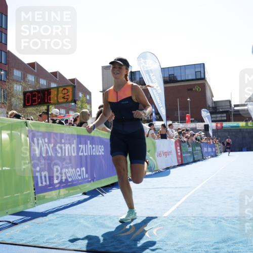 09.08.2026 - GEWOBA Citytriathlon Bremen Yannick Fuchs http://msf.ph/oto/9934560 09.08.2026 14:38:51 Ziel 887 meine-sportfotos.de