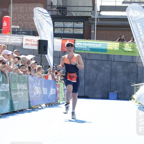 09.08.2026 - GEWOBA Citytriathlon Bremen Yannick Fuchs http://msf.ph/oto/9934569 09.08.2026 14:38:55 Ziel 606, 887 meine-sportfotos.de