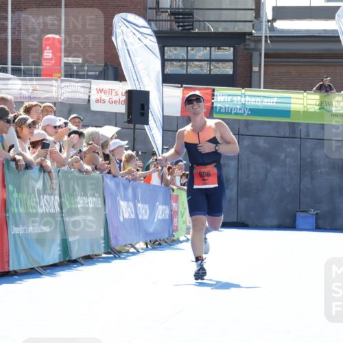 09.08.2026 - GEWOBA Citytriathlon Bremen Yannick Fuchs http://msf.ph/oto/9934571 09.08.2026 14:38:55 Ziel 606, 887 meine-sportfotos.de