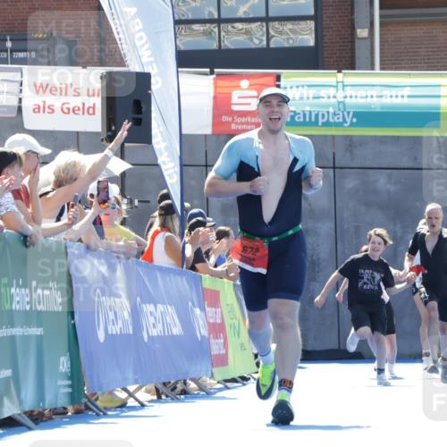 09.08.2026 - GEWOBA Citytriathlon Bremen Yannick Fuchs http://msf.ph/oto/9934591 09.08.2026 14:39:33 Ziel 672, 800 meine-sportfotos.de