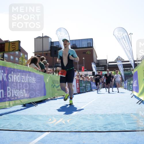 09.08.2026 - GEWOBA Citytriathlon Bremen Yannick Fuchs http://msf.ph/oto/9934602 09.08.2026 14:39:36 Ziel 672, 800, 1106 meine-sportfotos.de