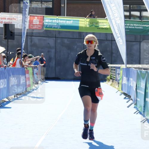09.08.2026 - GEWOBA Citytriathlon Bremen Yannick Fuchs http://msf.ph/oto/9934645 09.08.2026 14:40:07 Ziel 968 meine-sportfotos.de