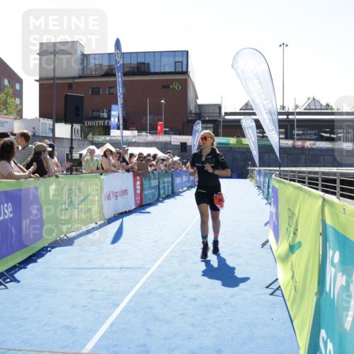 09.08.2026 - GEWOBA Citytriathlon Bremen Yannick Fuchs http://msf.ph/oto/9934647 09.08.2026 14:40:09 Ziel 968 meine-sportfotos.de