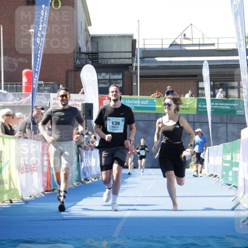 09.08.2026 - GEWOBA Citytriathlon Bremen Yannick Fuchs http://msf.ph/oto/9934656 09.08.2026 11:36:30 Ziel 139 meine-sportfotos.de