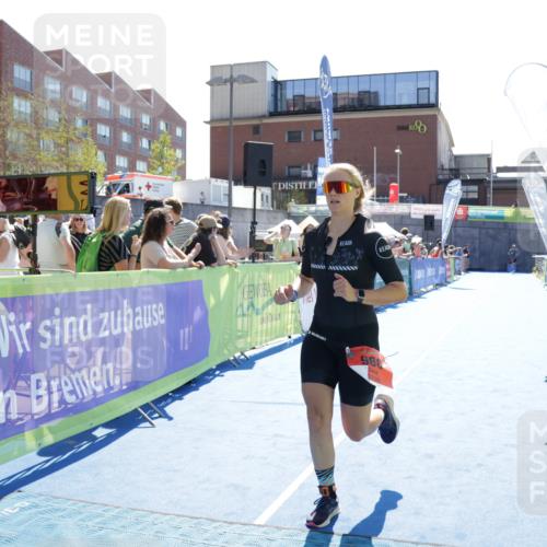 09.08.2026 - GEWOBA Citytriathlon Bremen Yannick Fuchs http://msf.ph/oto/9934659 09.08.2026 14:40:09 Ziel 968 meine-sportfotos.de