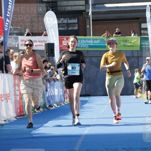 09.08.2026 - GEWOBA Citytriathlon Bremen Yannick Fuchs http://msf.ph/oto/9934679 09.08.2026 11:36:36 Ziel 93, 139 meine-sportfotos.de