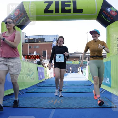 09.08.2026 - GEWOBA Citytriathlon Bremen Yannick Fuchs http://msf.ph/oto/9934702 09.08.2026 11:36:40 Ziel 93 meine-sportfotos.de