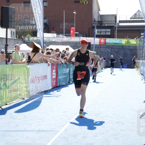 09.08.2026 - GEWOBA Citytriathlon Bremen Yannick Fuchs http://msf.ph/oto/9934708 09.08.2026 14:40:35 Ziel 785, 996 meine-sportfotos.de