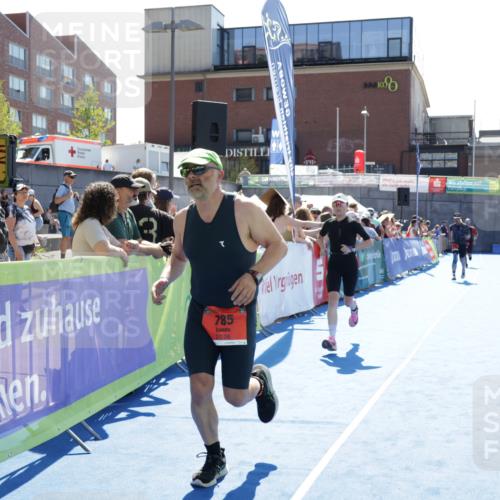 09.08.2026 - GEWOBA Citytriathlon Bremen Yannick Fuchs http://msf.ph/oto/9934727 09.08.2026 14:40:40 Ziel 785, 859, 939, 996 meine-sportfotos.de