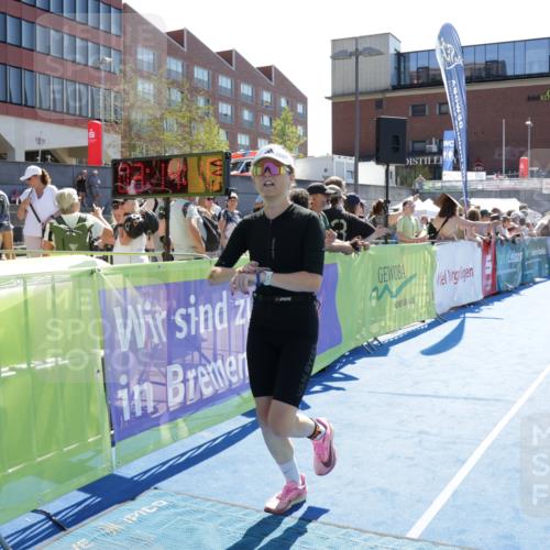 09.08.2026 - GEWOBA Citytriathlon Bremen Yannick Fuchs http://msf.ph/oto/9934734 09.08.2026 14:40:42 Ziel 785, 859, 939 meine-sportfotos.de
