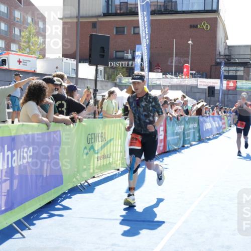 09.08.2026 - GEWOBA Citytriathlon Bremen Yannick Fuchs http://msf.ph/oto/9934737 09.08.2026 14:40:44 Ziel 779, 785, 859, 939 meine-sportfotos.de