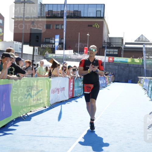 09.08.2026 - GEWOBA Citytriathlon Bremen Yannick Fuchs http://msf.ph/oto/9934749 09.08.2026 14:40:47 Ziel 779, 859, 939 meine-sportfotos.de