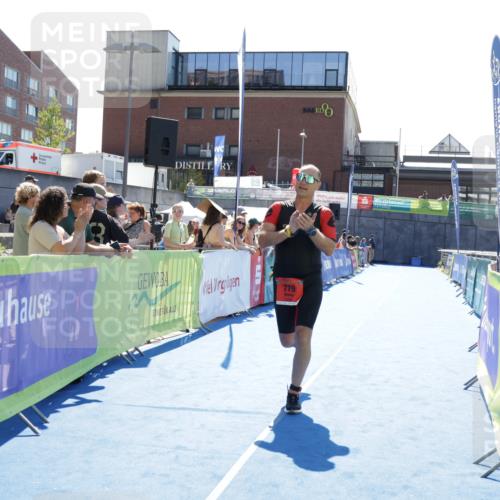 09.08.2026 - GEWOBA Citytriathlon Bremen Yannick Fuchs http://msf.ph/oto/9934752 09.08.2026 14:40:47 Ziel 779, 859, 939 meine-sportfotos.de