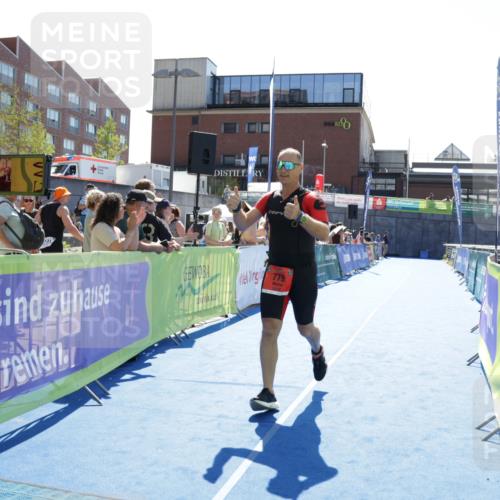 09.08.2026 - GEWOBA Citytriathlon Bremen Yannick Fuchs http://msf.ph/oto/9934755 09.08.2026 14:40:47 Ziel 779, 859, 939 meine-sportfotos.de