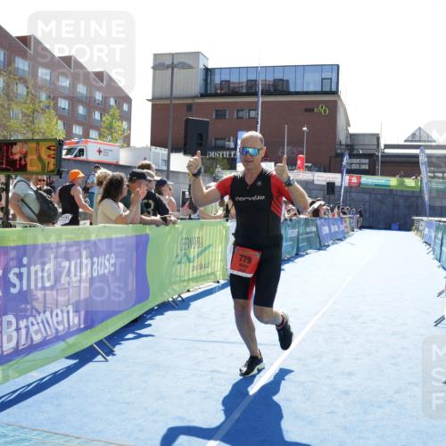 09.08.2026 - GEWOBA Citytriathlon Bremen Yannick Fuchs http://msf.ph/oto/9934757 09.08.2026 14:40:48 Ziel 779, 859 meine-sportfotos.de