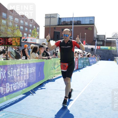 09.08.2026 - GEWOBA Citytriathlon Bremen Yannick Fuchs http://msf.ph/oto/9934759 09.08.2026 14:40:48 Ziel 779, 859 meine-sportfotos.de