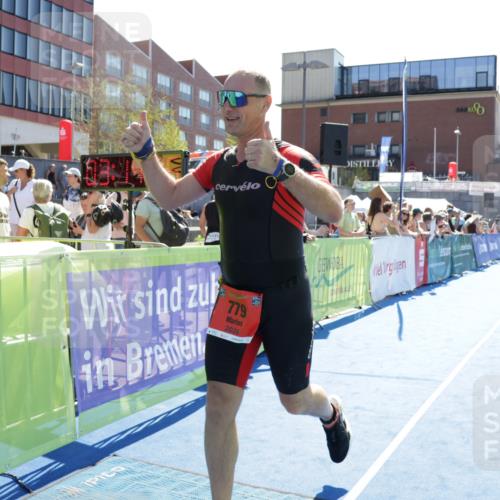 09.08.2026 - GEWOBA Citytriathlon Bremen Yannick Fuchs http://msf.ph/oto/9934765 09.08.2026 14:40:48 Ziel 779, 859 meine-sportfotos.de