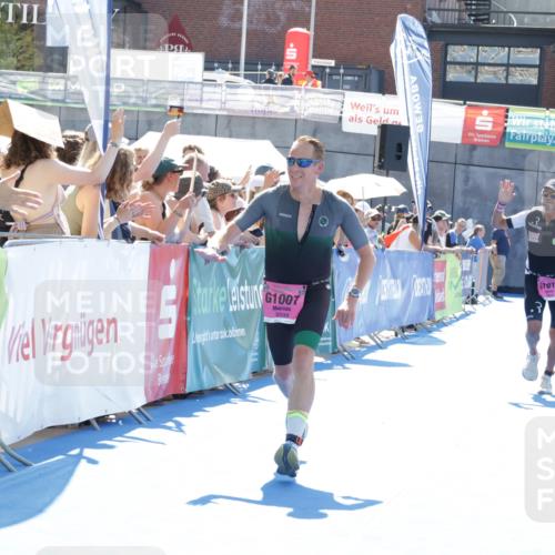 09.08.2026 - GEWOBA Citytriathlon Bremen Yannick Fuchs http://msf.ph/oto/9934787 09.08.2026 14:41:15 Ziel 1007, 1007, 1012 meine-sportfotos.de