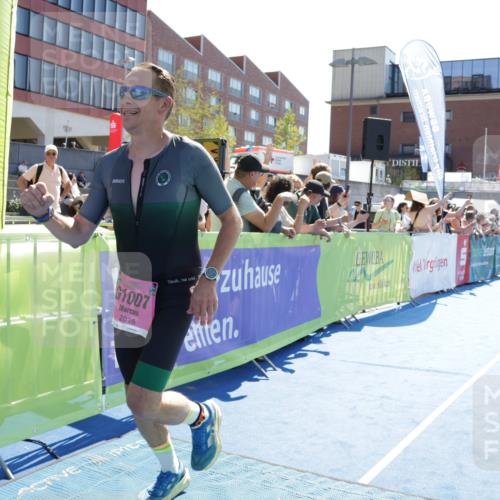 09.08.2026 - GEWOBA Citytriathlon Bremen Yannick Fuchs http://msf.ph/oto/9934798 09.08.2026 14:41:16 Ziel 1007, 1007, 1012 meine-sportfotos.de