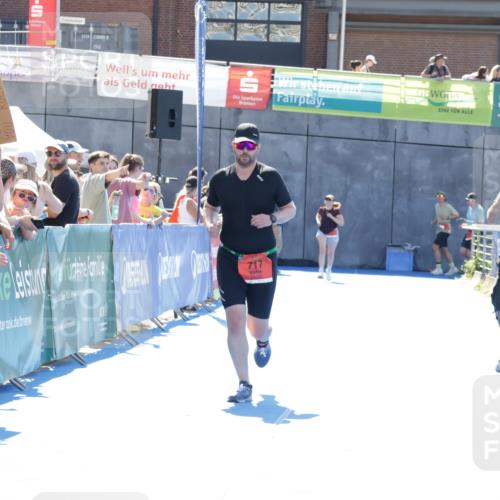 09.08.2026 - GEWOBA Citytriathlon Bremen Yannick Fuchs http://msf.ph/oto/9934813 09.08.2026 14:41:54 Ziel 717 meine-sportfotos.de