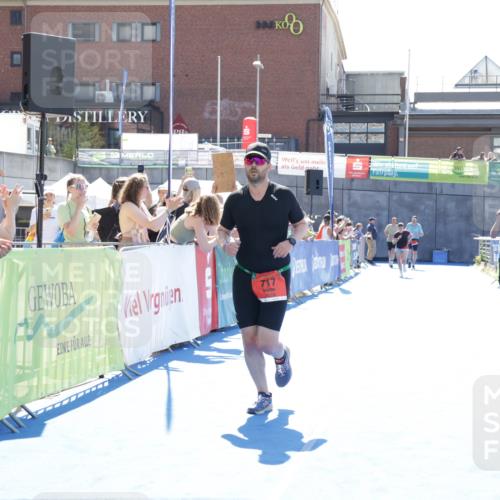 09.08.2026 - GEWOBA Citytriathlon Bremen Yannick Fuchs http://msf.ph/oto/9934819 09.08.2026 14:41:57 Ziel 717 meine-sportfotos.de