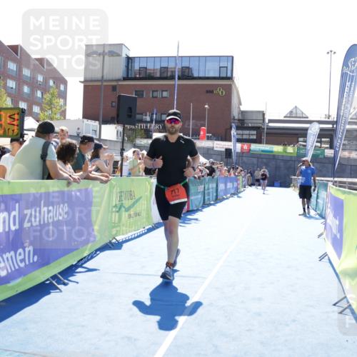 09.08.2026 - GEWOBA Citytriathlon Bremen Yannick Fuchs http://msf.ph/oto/9934820 09.08.2026 14:41:58 Ziel 717 meine-sportfotos.de