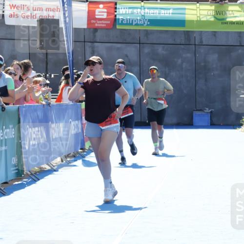 09.08.2026 - GEWOBA Citytriathlon Bremen Yannick Fuchs http://msf.ph/oto/9934828 09.08.2026 14:42:02 Ziel 717, 918 meine-sportfotos.de