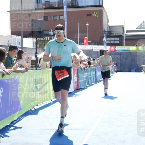 09.08.2026 - GEWOBA Citytriathlon Bremen Yannick Fuchs http://msf.ph/oto/9934843 09.08.2026 14:42:09 Ziel 603, 768, 918 meine-sportfotos.de