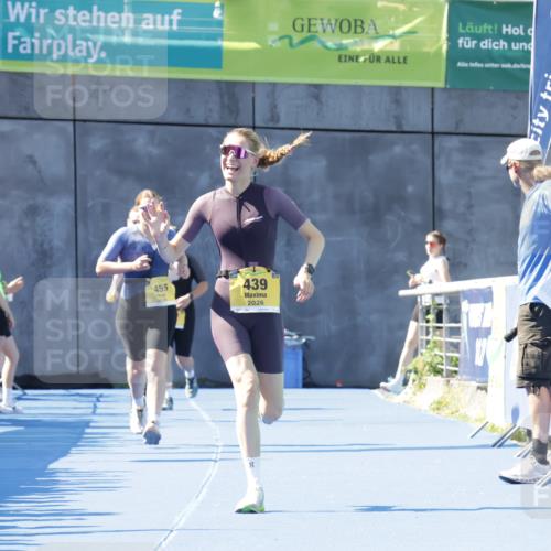 09.08.2026 - GEWOBA Citytriathlon Bremen Yannick Fuchs http://msf.ph/oto/9934874 09.08.2026 11:37:25 Ziel 439 meine-sportfotos.de