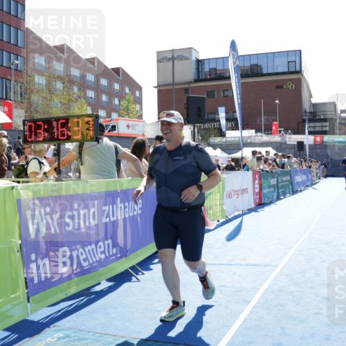 09.08.2026 - GEWOBA Citytriathlon Bremen Yannick Fuchs http://msf.ph/oto/9934884 09.08.2026 14:43:01 Ziel 838 meine-sportfotos.de