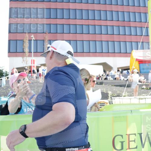 09.08.2026 - GEWOBA Citytriathlon Bremen Yannick Fuchs http://msf.ph/oto/9934894 09.08.2026 14:43:03 Ziel 673, 838 meine-sportfotos.de