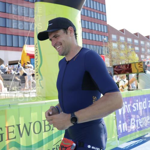 09.08.2026 - GEWOBA Citytriathlon Bremen Yannick Fuchs http://msf.ph/oto/9934915 09.08.2026 14:43:08 Ziel 625, 673 meine-sportfotos.de