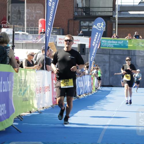 09.08.2026 - GEWOBA Citytriathlon Bremen Yannick Fuchs http://msf.ph/oto/9934941 09.08.2026 11:37:43 Ziel 91, 397, 488 meine-sportfotos.de