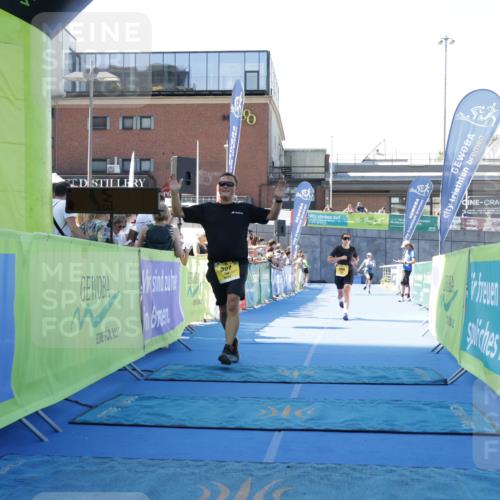09.08.2026 - GEWOBA Citytriathlon Bremen Yannick Fuchs http://msf.ph/oto/9934948 09.08.2026 11:37:44 Ziel 91, 397, 488 meine-sportfotos.de