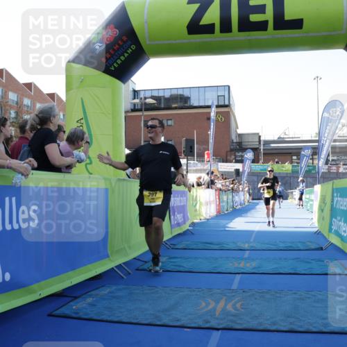 09.08.2026 - GEWOBA Citytriathlon Bremen Yannick Fuchs http://msf.ph/oto/9934959 09.08.2026 11:37:45 Ziel 91, 397, 488 meine-sportfotos.de