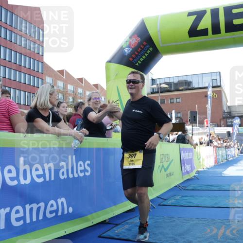 09.08.2026 - GEWOBA Citytriathlon Bremen Yannick Fuchs http://msf.ph/oto/9934967 09.08.2026 11:37:46 Ziel 91, 397, 488 meine-sportfotos.de