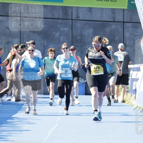 09.08.2026 - GEWOBA Citytriathlon Bremen Yannick Fuchs http://msf.ph/oto/9935007 09.08.2026 11:37:57 Ziel  meine-sportfotos.de