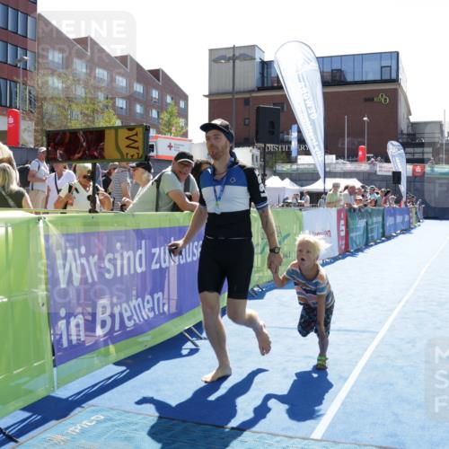 09.08.2026 - GEWOBA Citytriathlon Bremen Yannick Fuchs http://msf.ph/oto/9935008 09.08.2026 14:45:01 Ziel 1149 meine-sportfotos.de