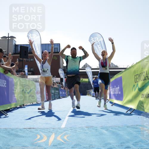 09.08.2026 - GEWOBA Citytriathlon Bremen Yannick Fuchs http://msf.ph/oto/9935037 09.08.2026 14:45:26 Ziel  meine-sportfotos.de