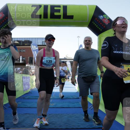 09.08.2026 - GEWOBA Citytriathlon Bremen Yannick Fuchs http://msf.ph/oto/9935053 09.08.2026 11:38:07 Ziel 37, 75, 127, 135, 243, 426, 470 meine-sportfotos.de