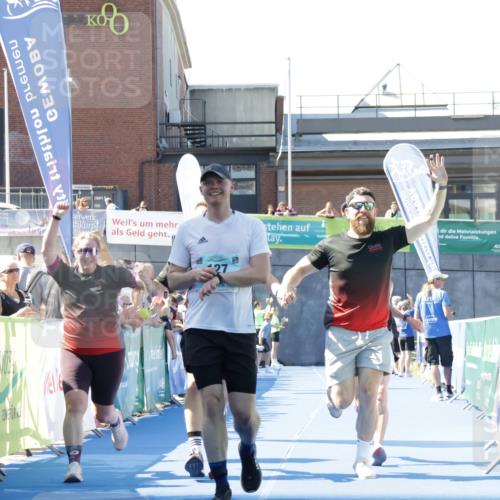 09.08.2026 - GEWOBA Citytriathlon Bremen Yannick Fuchs http://msf.ph/oto/9935062 09.08.2026 11:38:10 Ziel 75, 127, 243, 426 meine-sportfotos.de