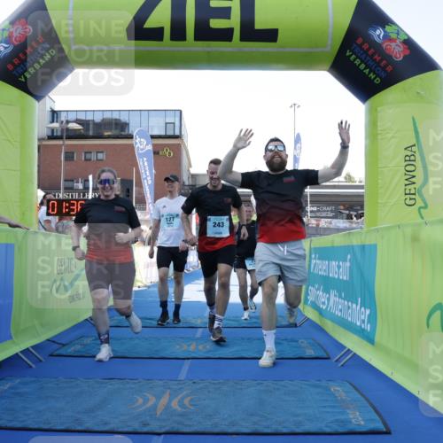 09.08.2026 - GEWOBA Citytriathlon Bremen Yannick Fuchs http://msf.ph/oto/9935070 09.08.2026 11:38:12 Ziel 75, 127, 243 meine-sportfotos.de