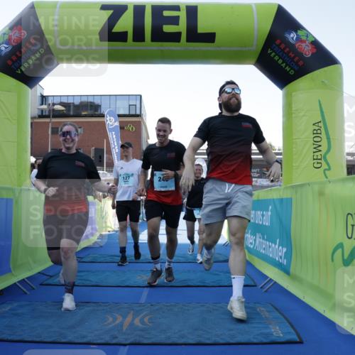 09.08.2026 - GEWOBA Citytriathlon Bremen Yannick Fuchs http://msf.ph/oto/9935075 09.08.2026 11:38:12 Ziel 75, 127, 243 meine-sportfotos.de