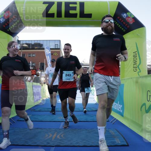 09.08.2026 - GEWOBA Citytriathlon Bremen Yannick Fuchs http://msf.ph/oto/9935079 09.08.2026 11:38:13 Ziel 75, 127, 243 meine-sportfotos.de