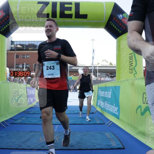 09.08.2026 - GEWOBA Citytriathlon Bremen Yannick Fuchs http://msf.ph/oto/9935087 09.08.2026 11:38:13 Ziel 75, 127, 243 meine-sportfotos.de