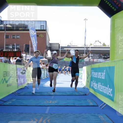 09.08.2026 - GEWOBA Citytriathlon Bremen Yannick Fuchs http://msf.ph/oto/9935112 09.08.2026 11:38:22 Ziel 175 meine-sportfotos.de